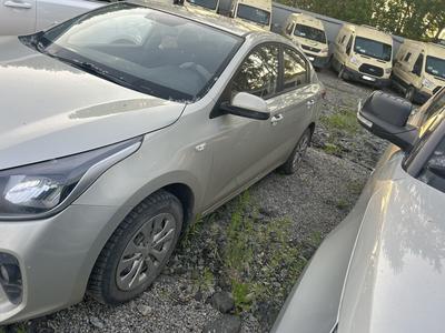 auto-media-item-2