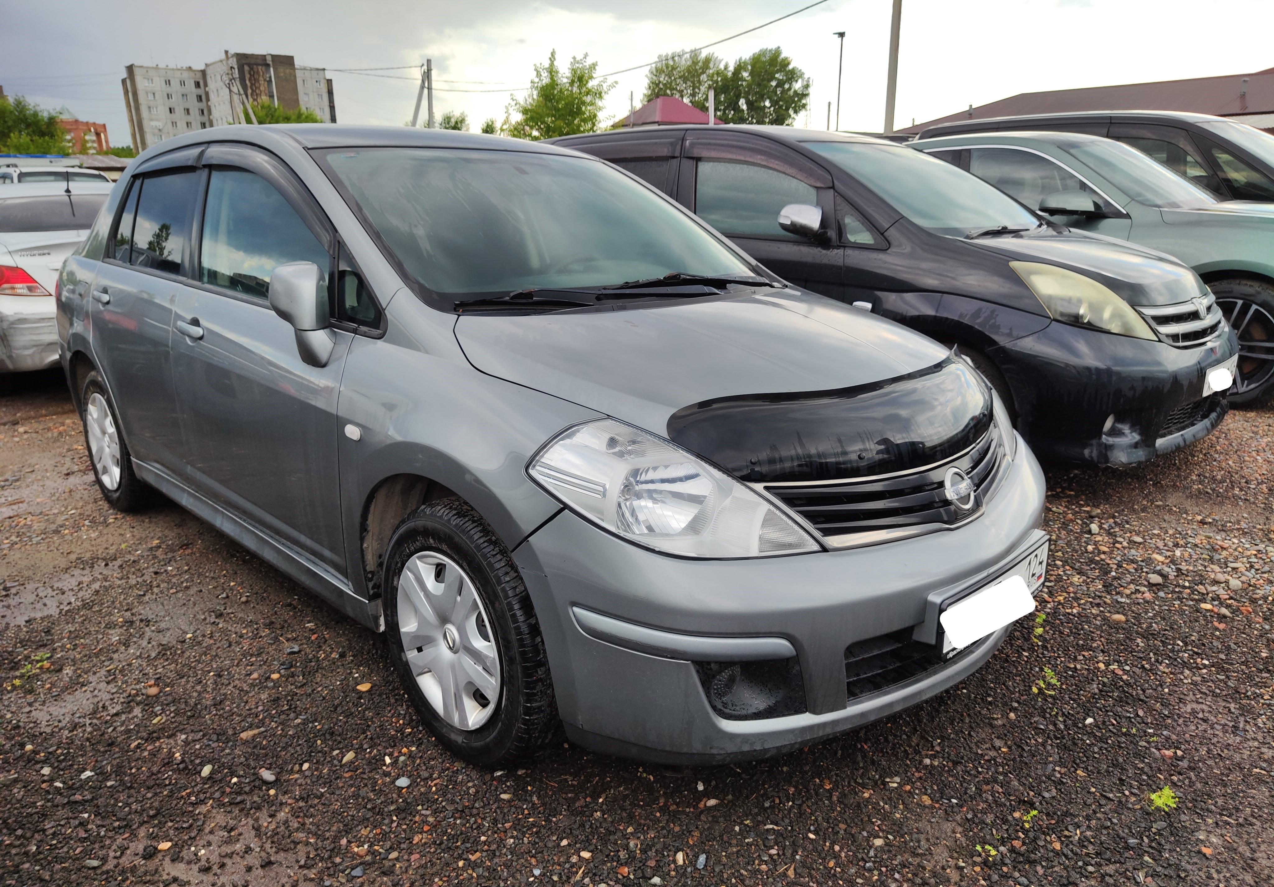 Nissan Tiida