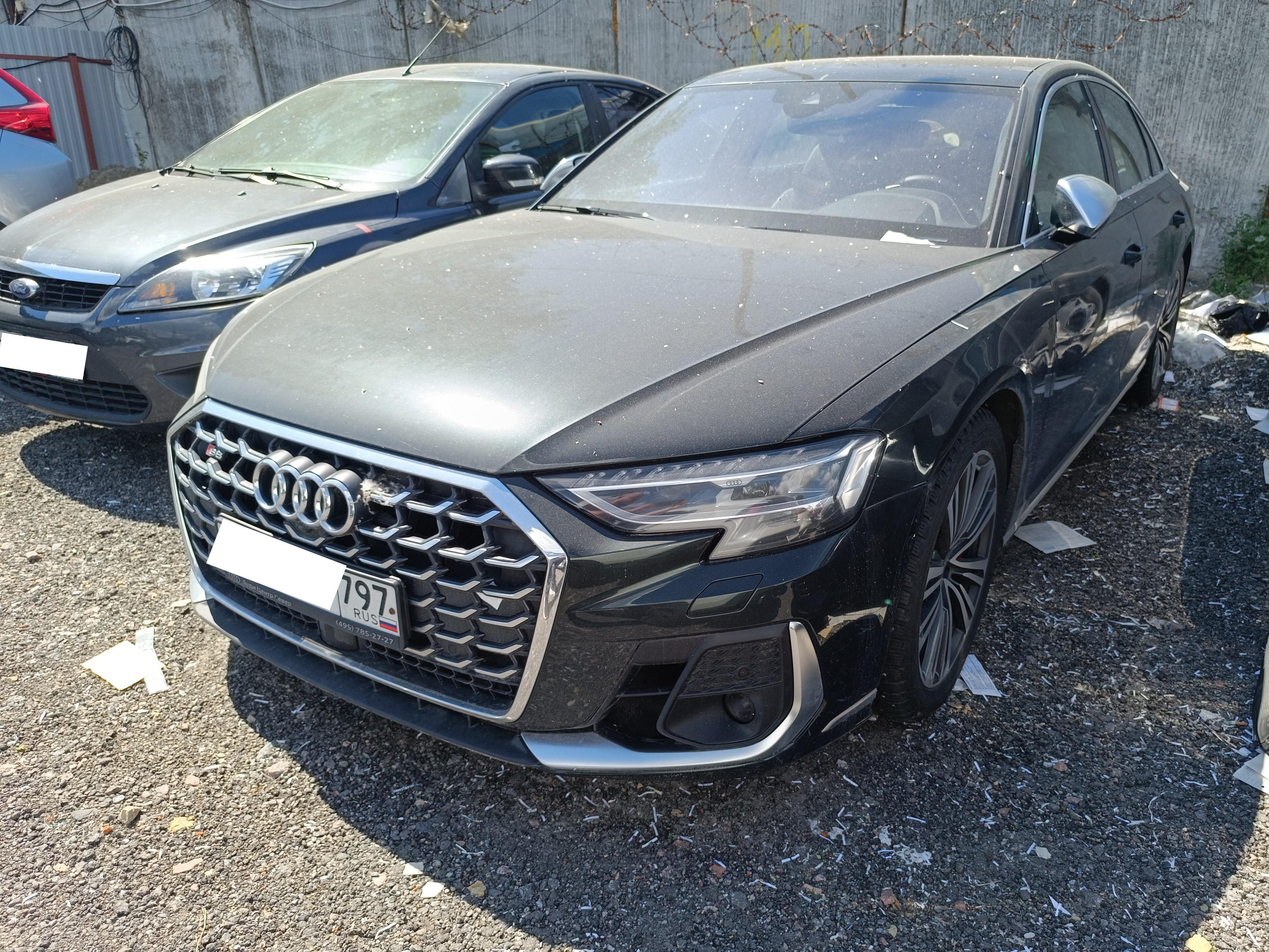 Audi S8