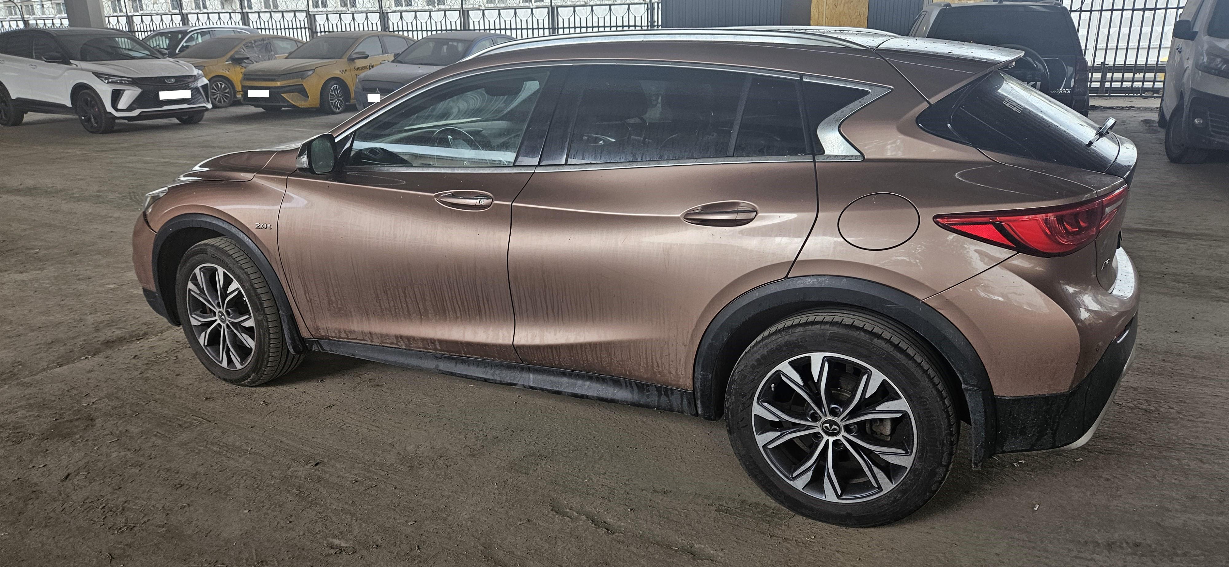 Infiniti Qx30