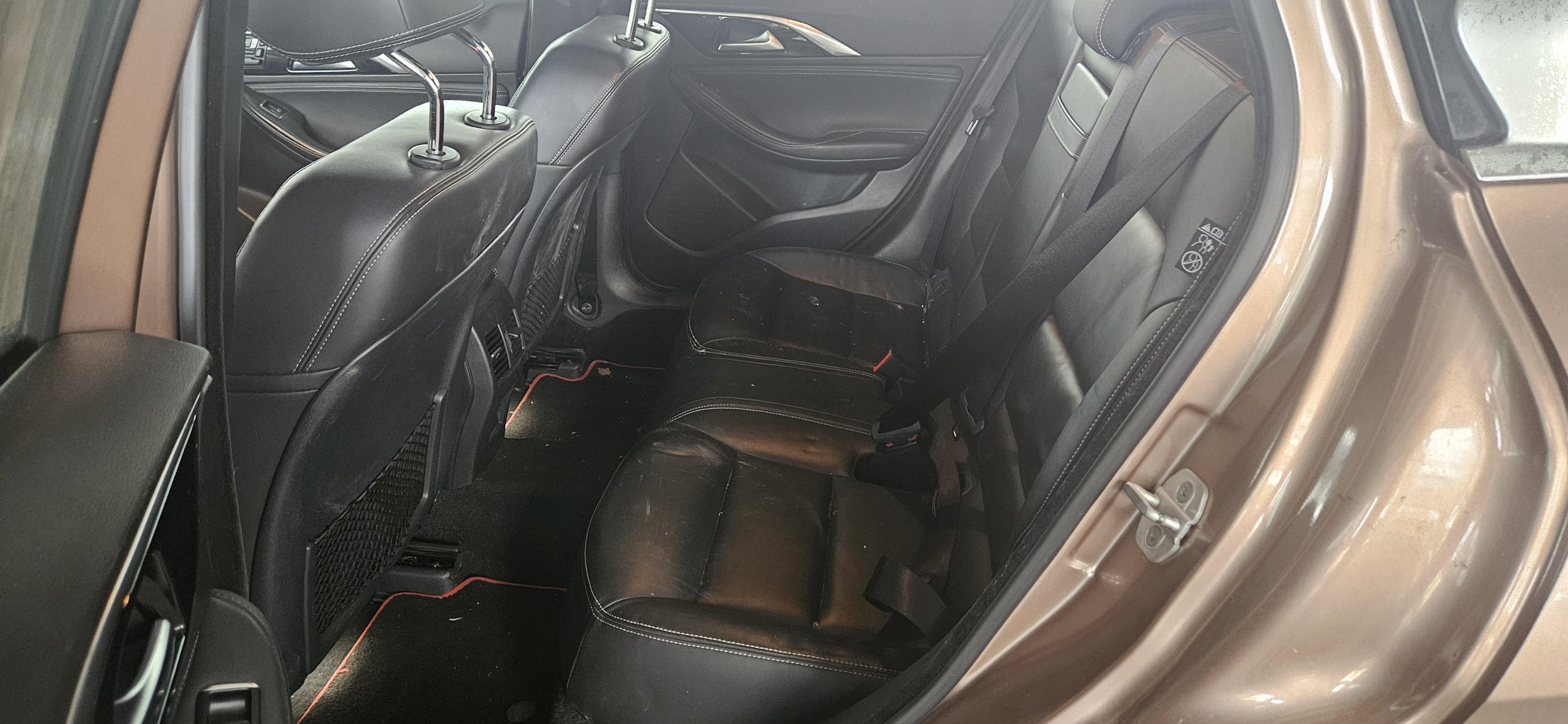 Infiniti Qx30
