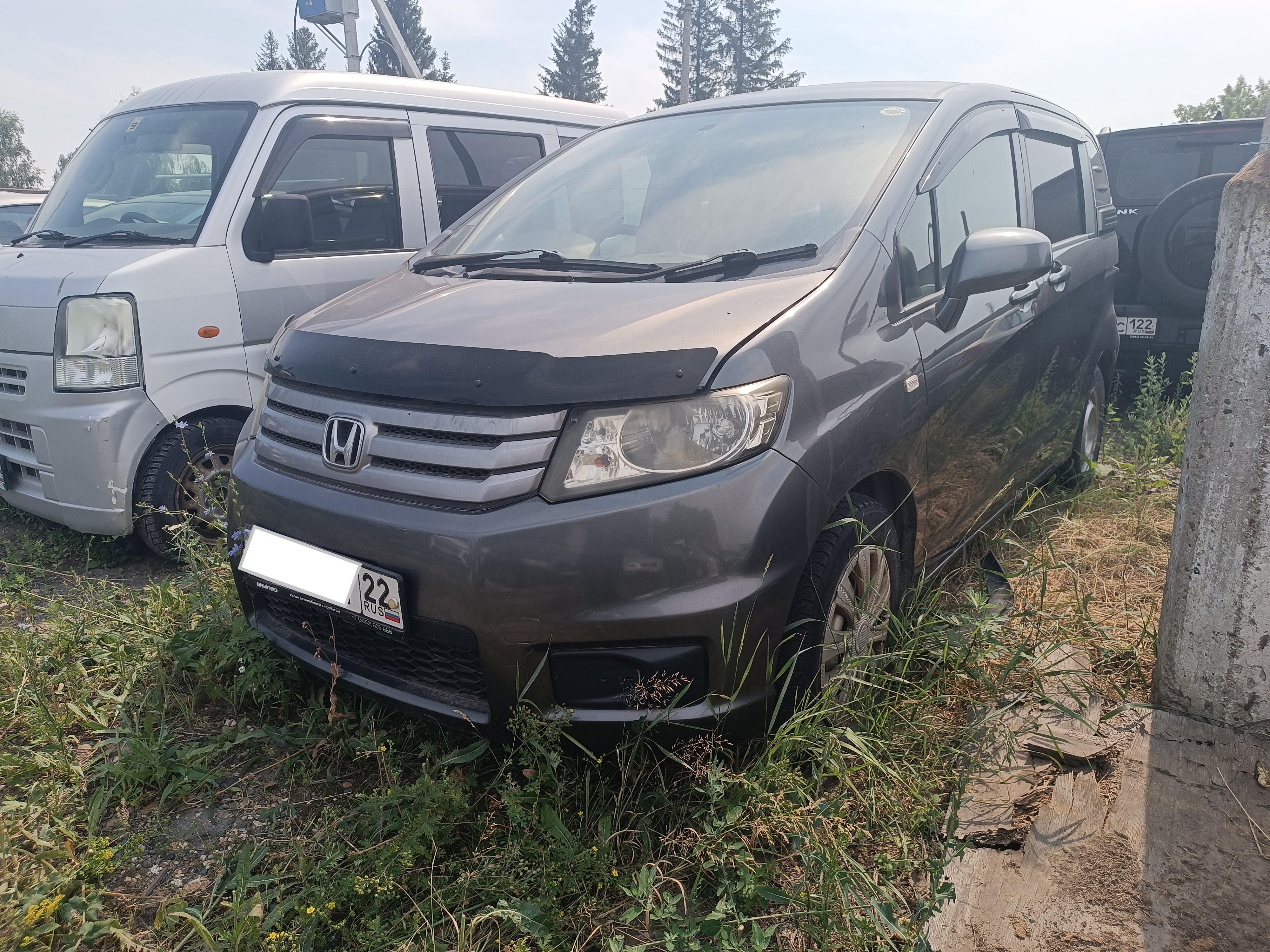 Honda Freed Spike