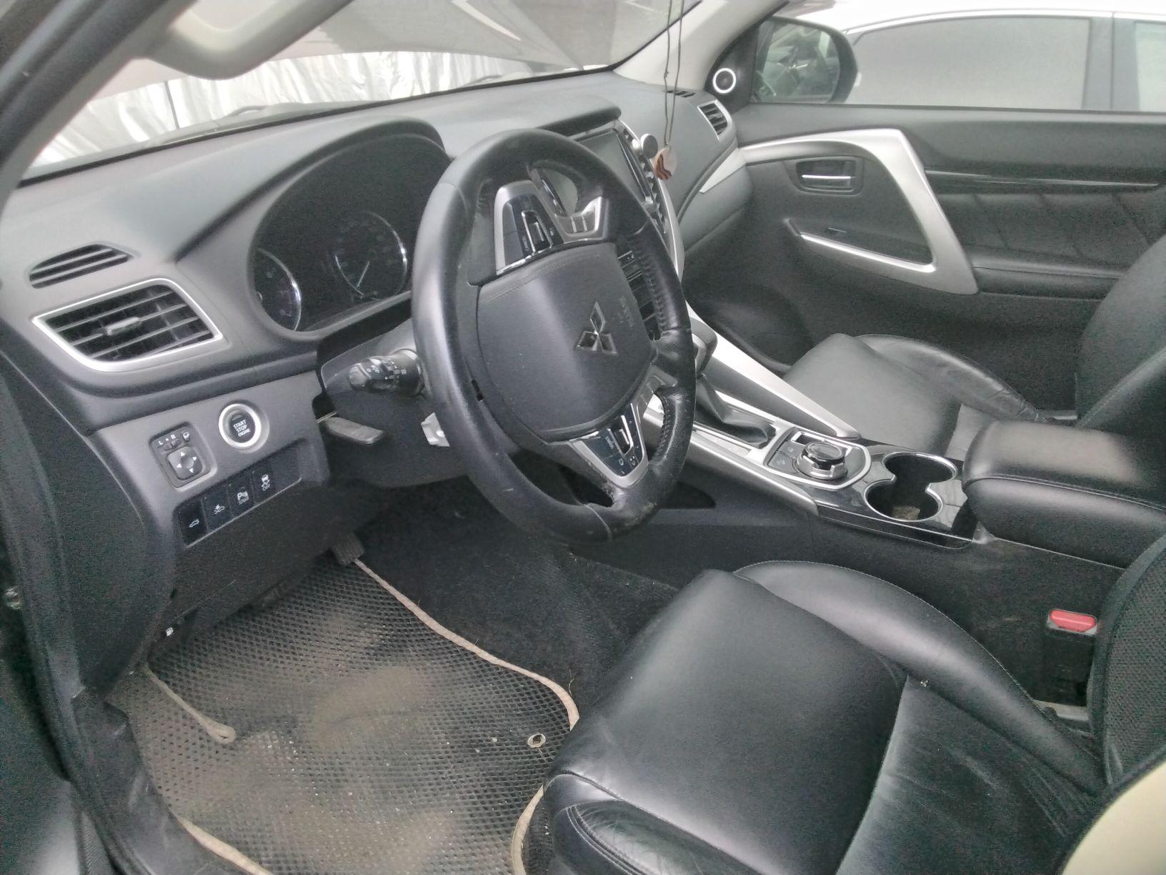 Mitsubishi Pajero Sport