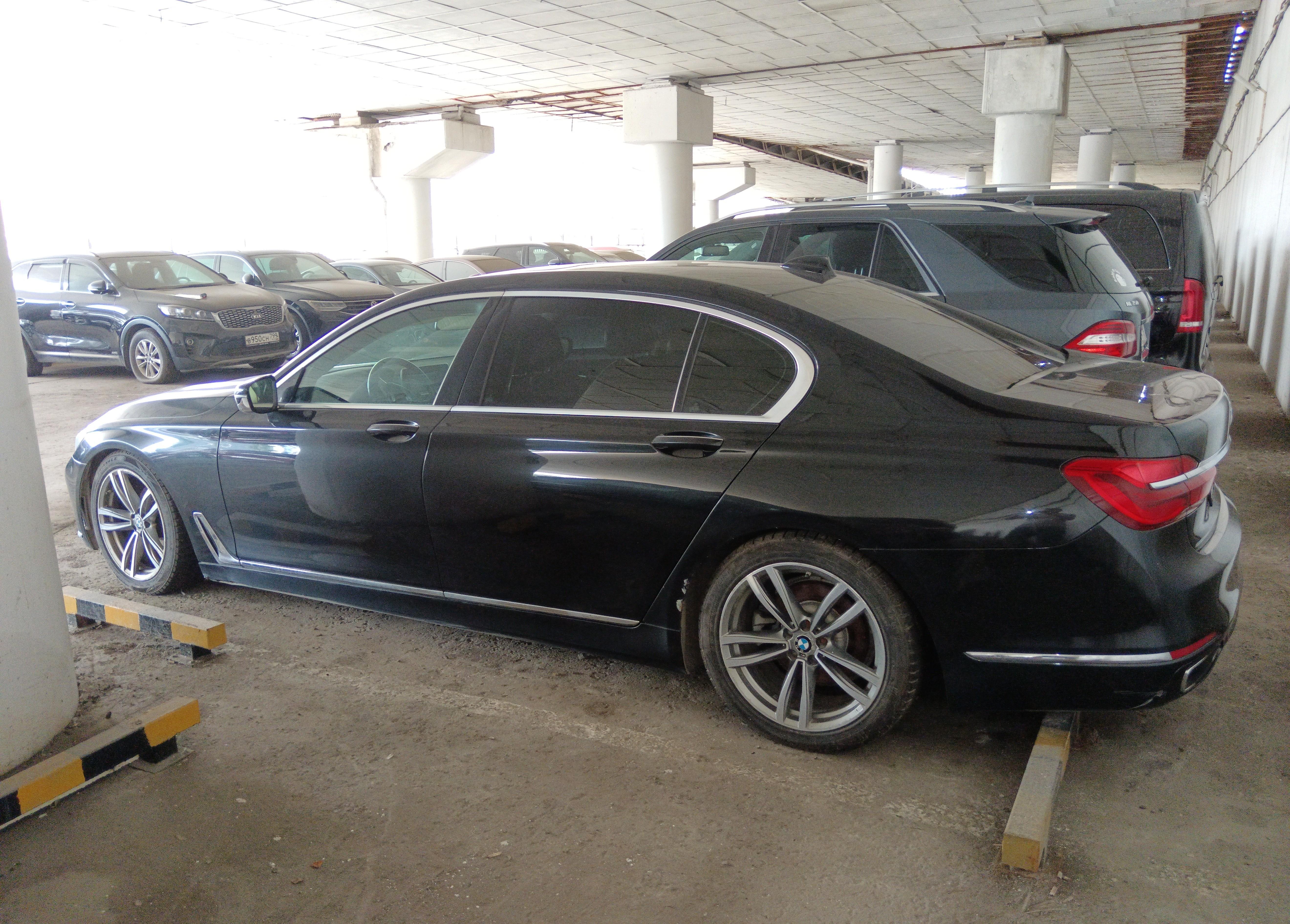 Bmw 7-Series