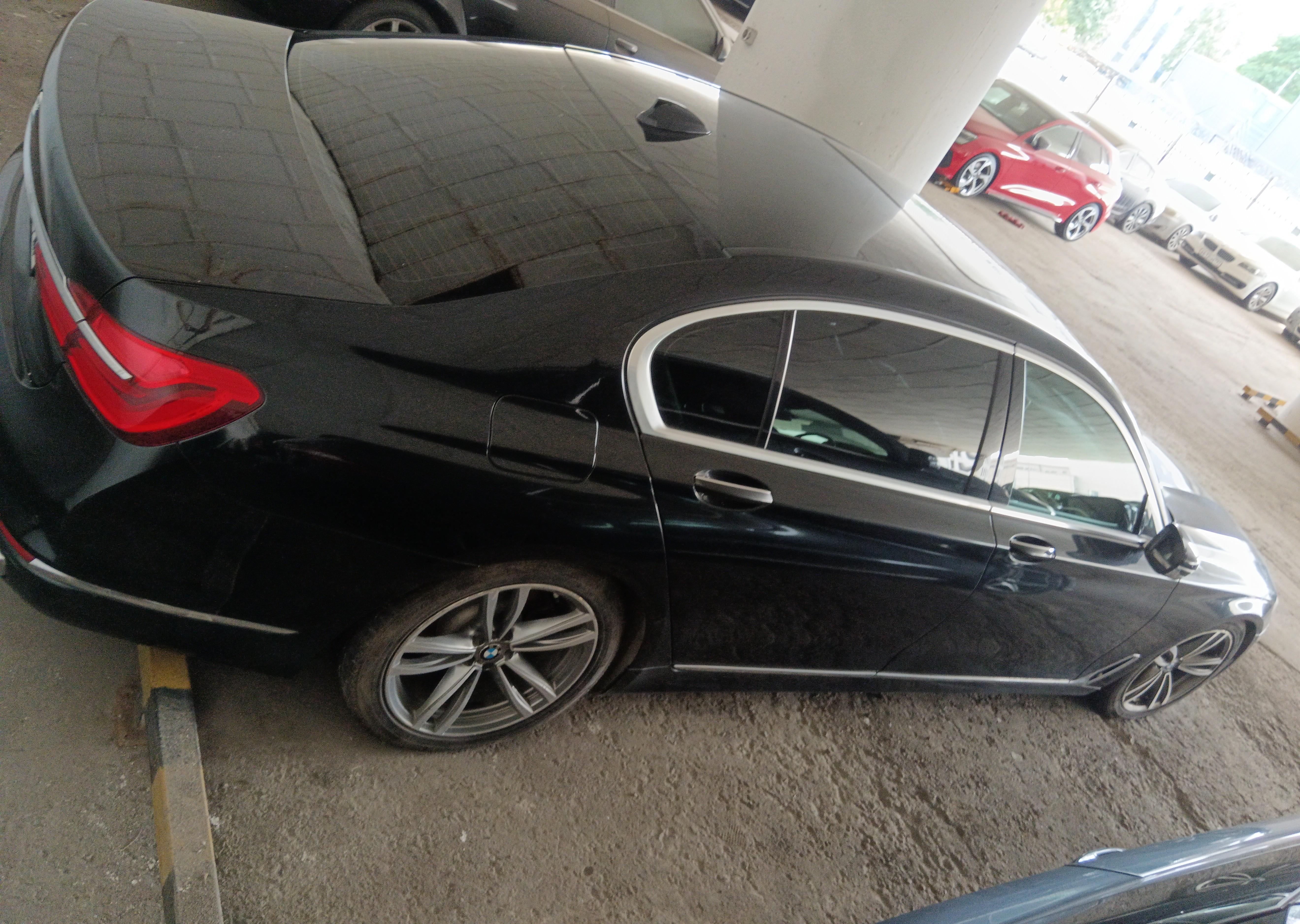 Bmw 7-Series