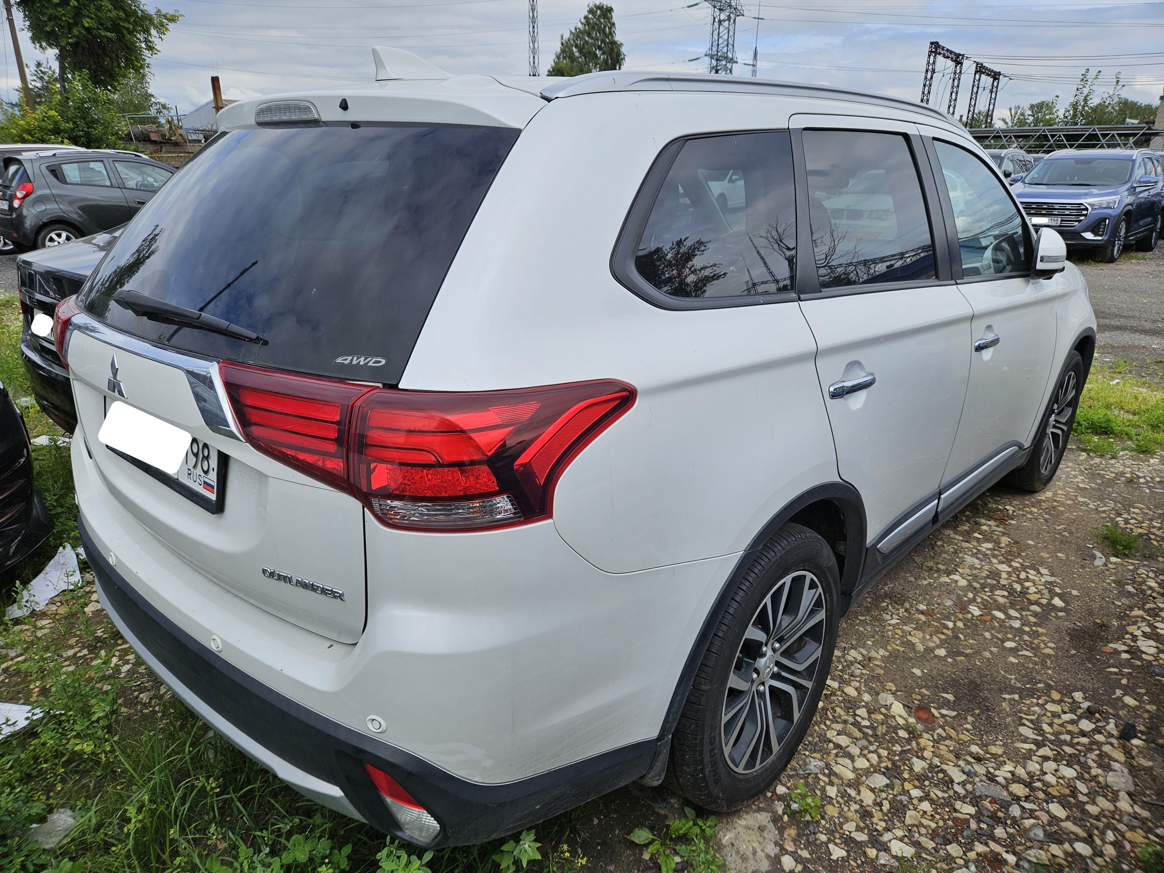 Mitsubishi Outlander
