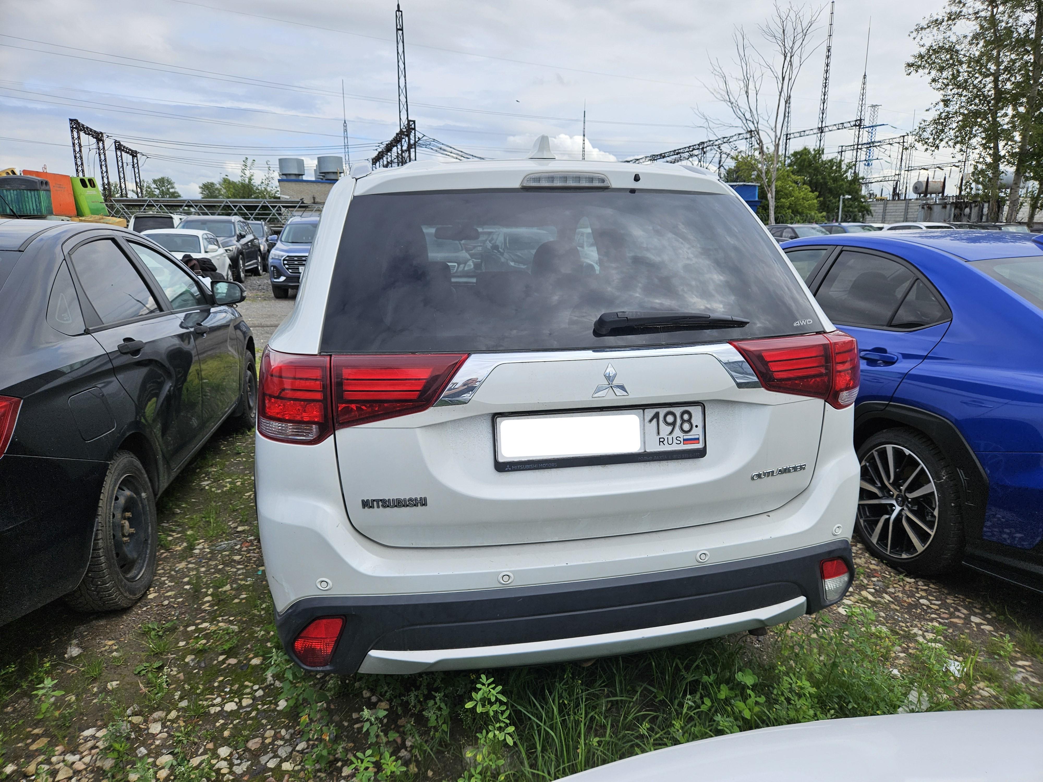 Mitsubishi Outlander