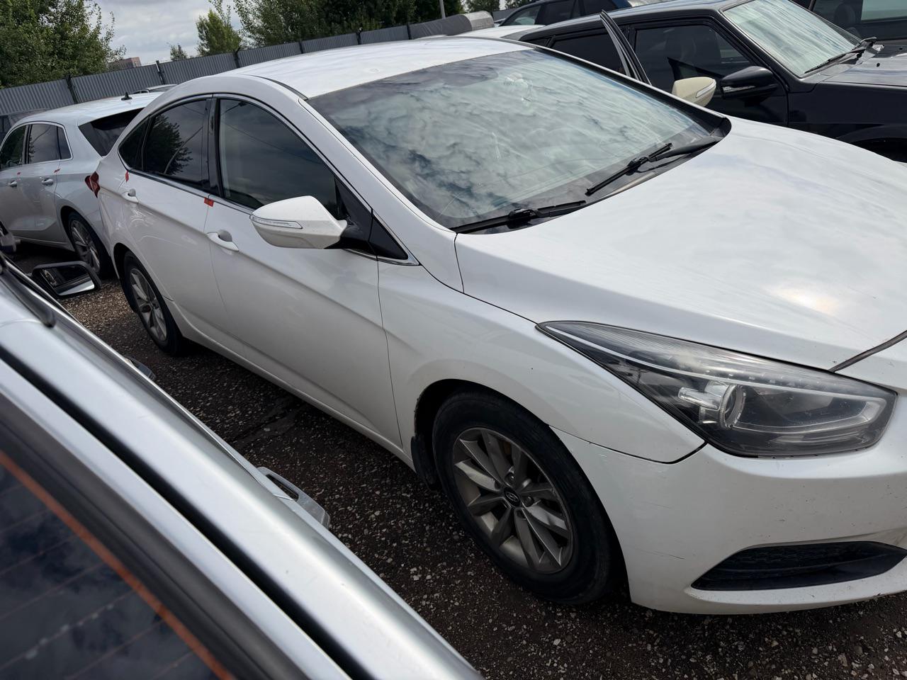 Hyundai I40