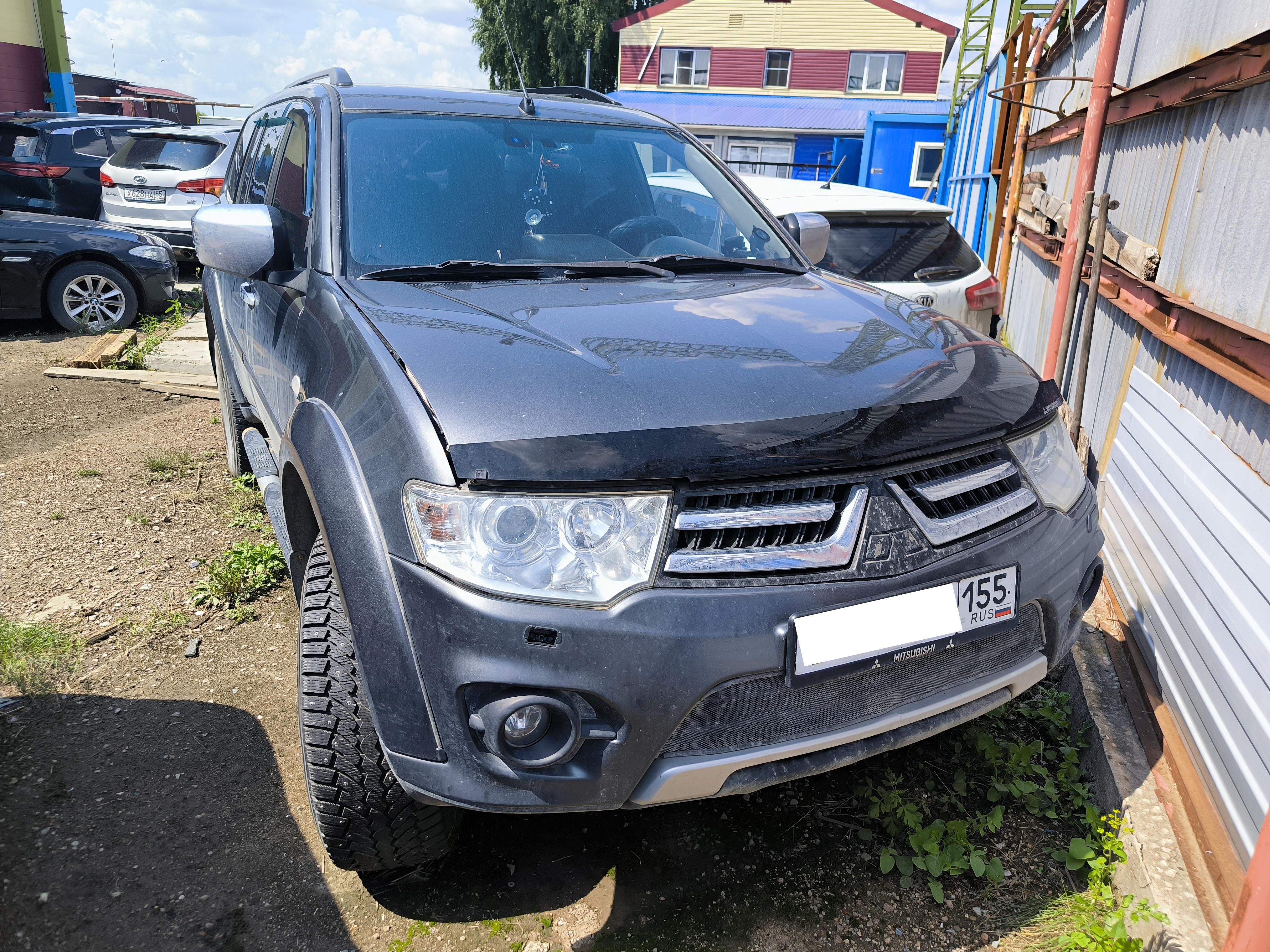 Mitsubishi Pajero Sport