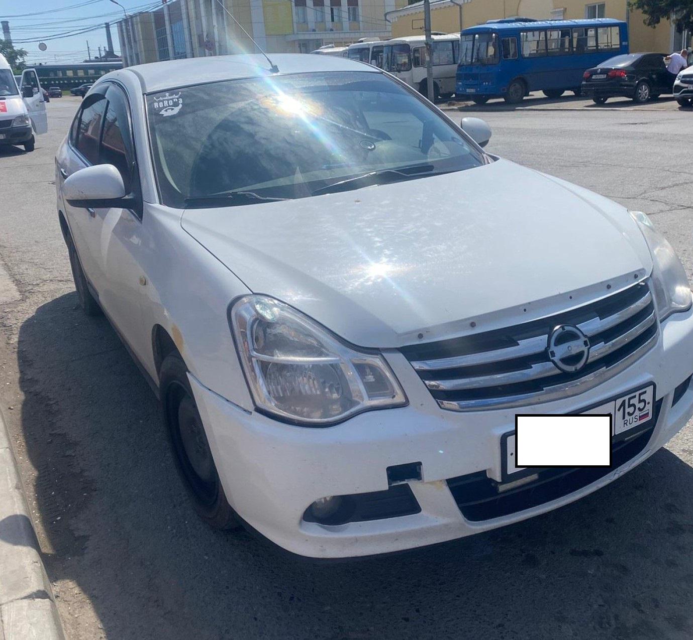 Nissan Almera