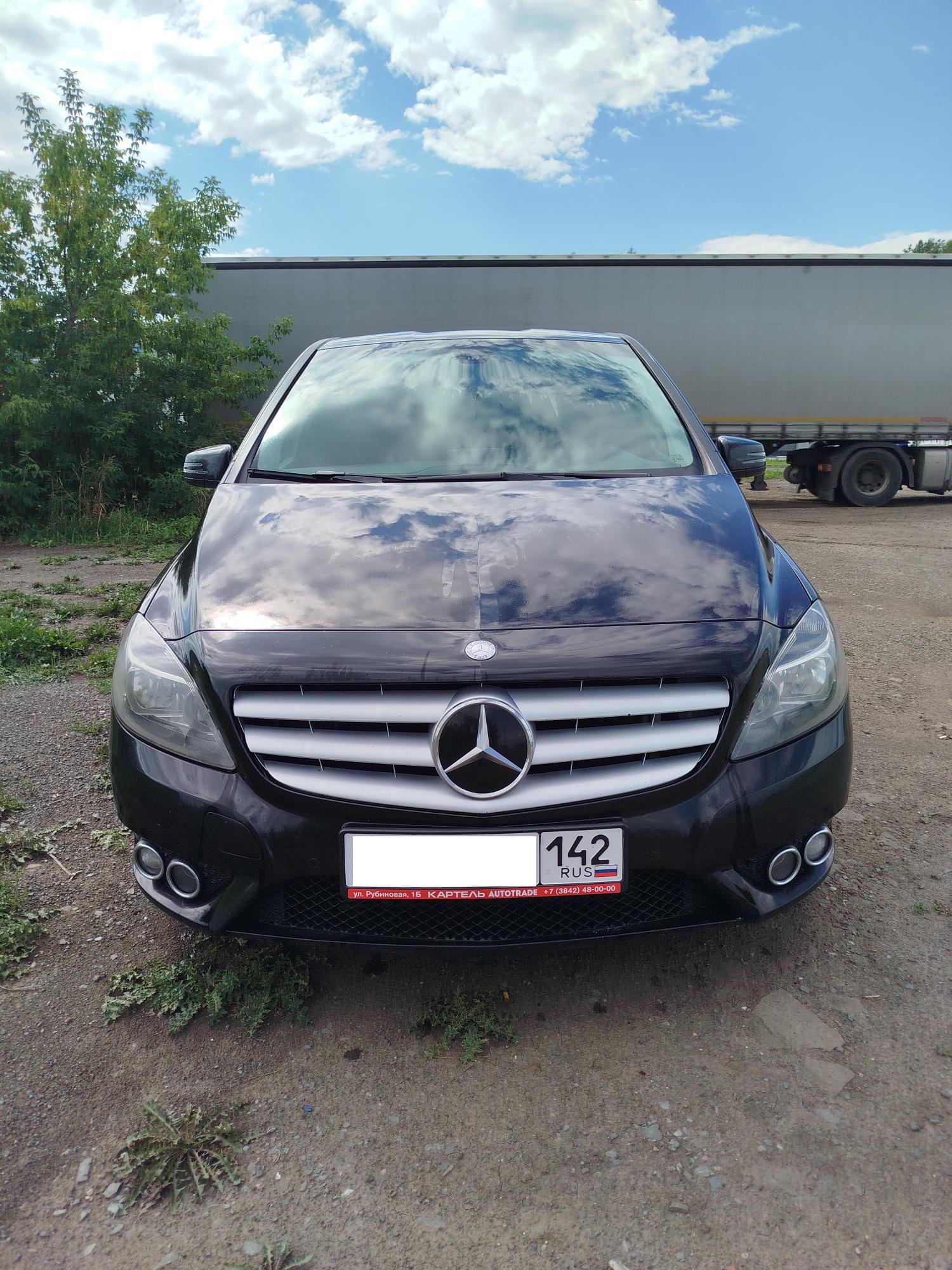 Mercedes-Benz Glb