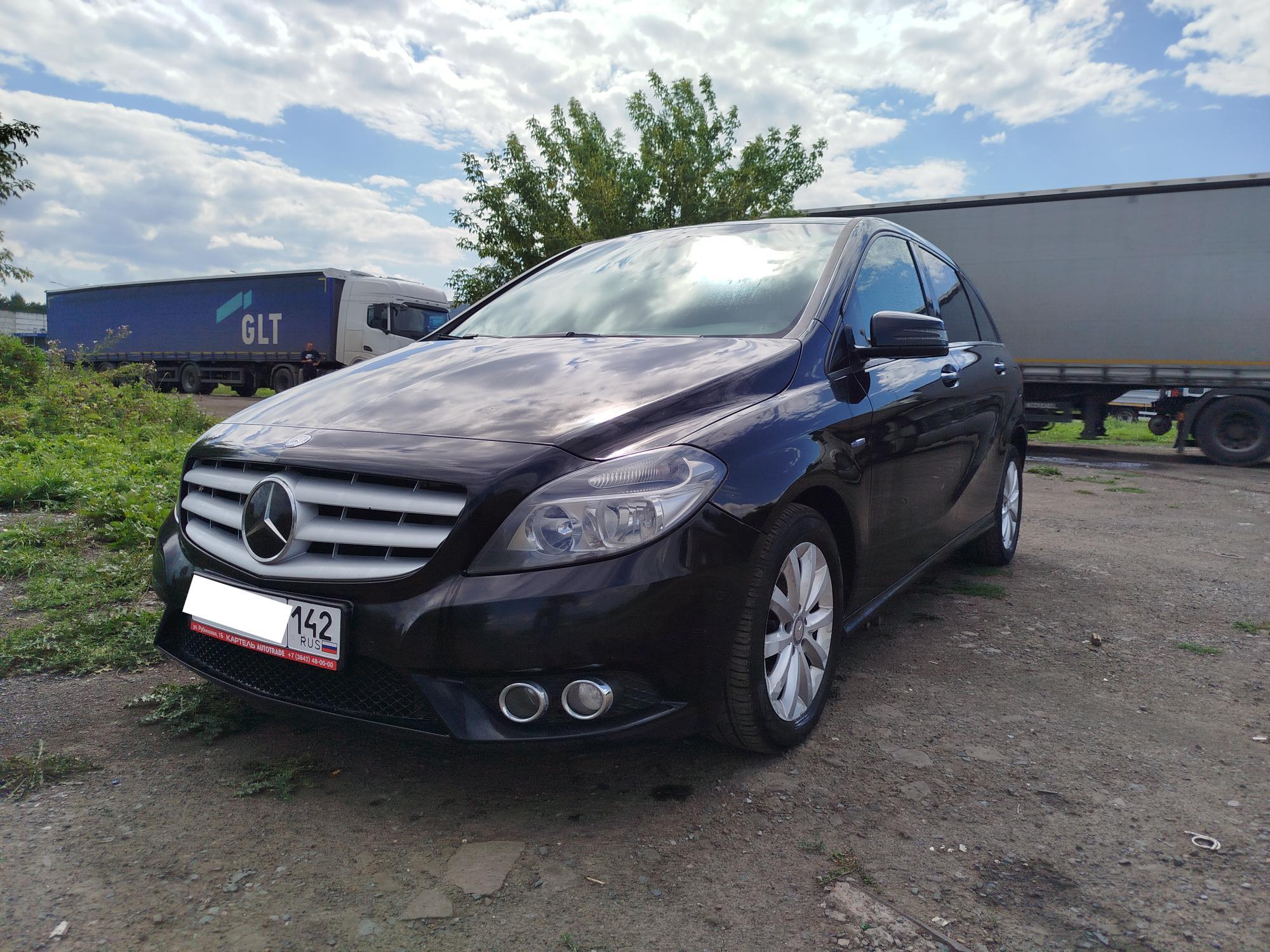 Mercedes-Benz Glb