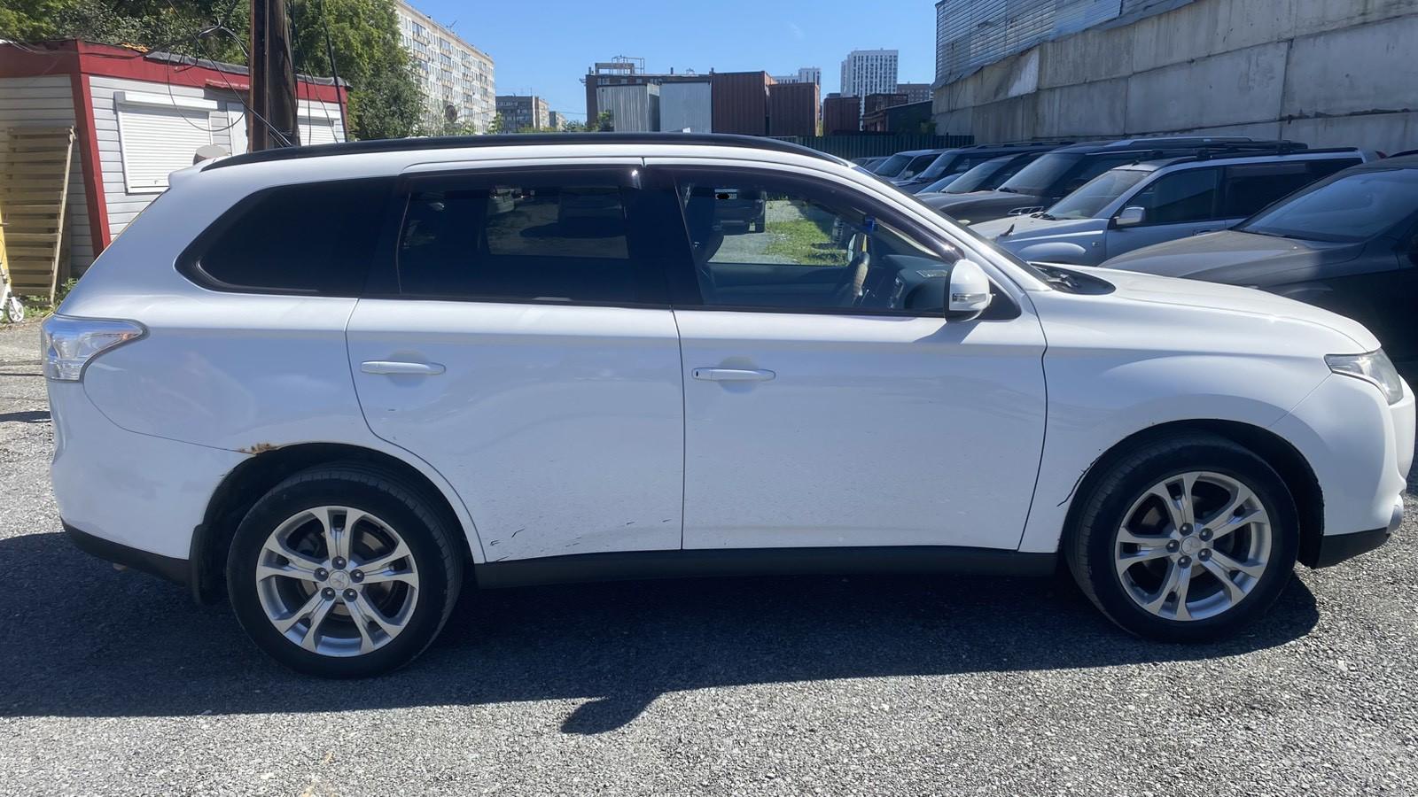 Mitsubishi Outlander